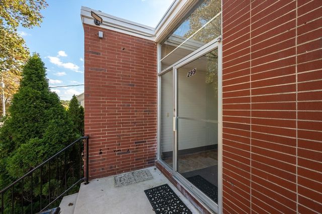 299 Chestnut St, North Attleboro, MA 02760