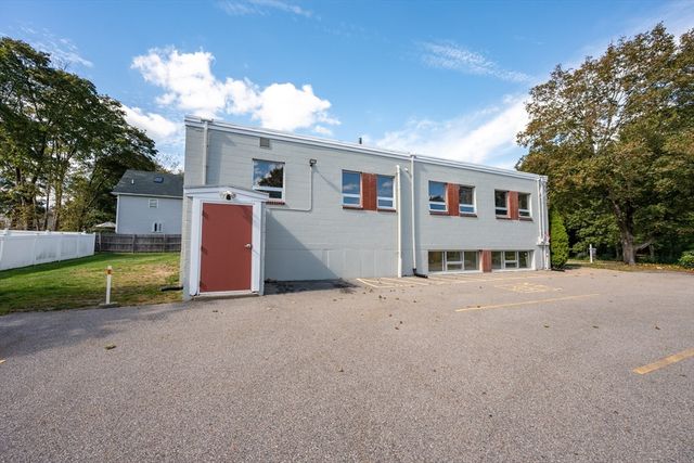 299 Chestnut St, North Attleboro, MA 02760