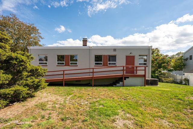299 Chestnut St, North Attleboro, MA 02760