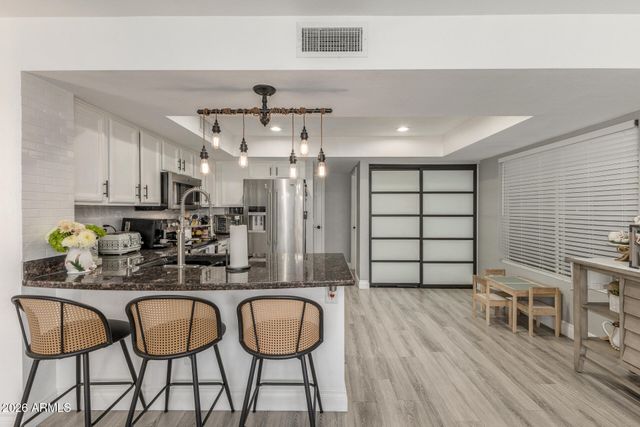 124 W MOHAWK Drive, Phoenix, AZ 85027