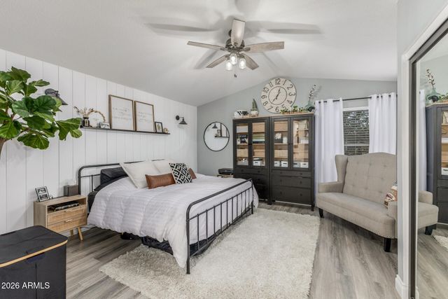 124 W MOHAWK Drive, Phoenix, AZ 85027