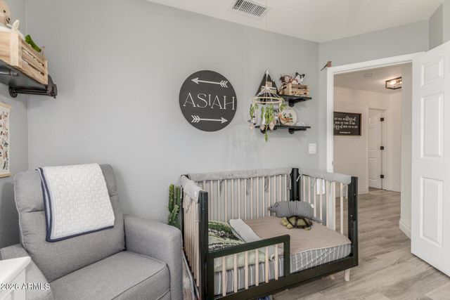 124 W MOHAWK Drive, Phoenix, AZ 85027