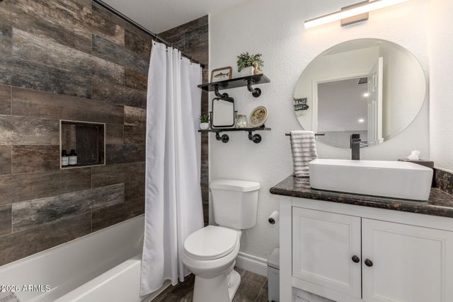 124 W MOHAWK Drive, Phoenix, AZ 85027