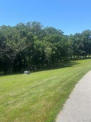 408 Deep Forest Drive, Hawk Point, MO 63349