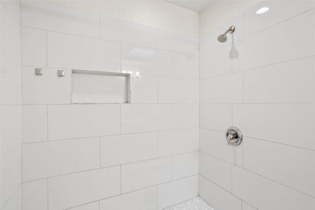 2705 Parkview Drive, Corinth, TX 76210