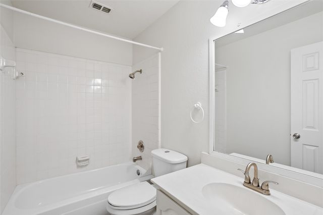 2705 Parkview Drive, Corinth, TX 76210