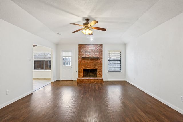 2705 Parkview Drive, Corinth, TX 76210