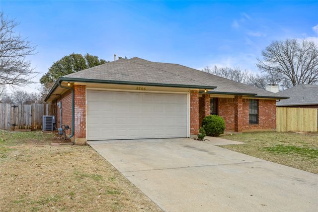 2705 Parkview Drive, Corinth, TX 76210