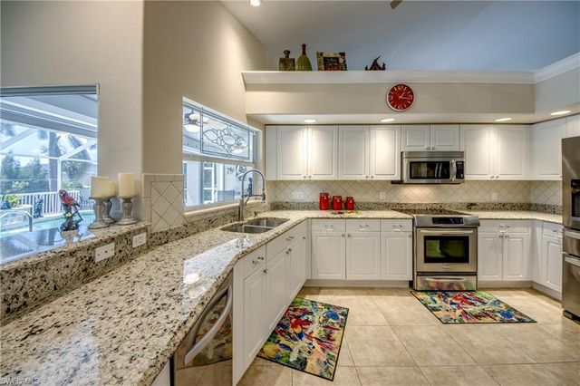 2008 SW 28th LN, Cape Coral, FL 33914