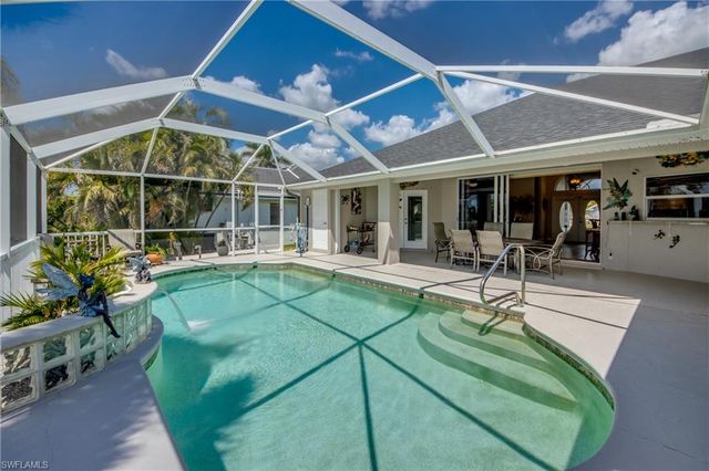 2008 SW 28th LN, Cape Coral, FL 33914