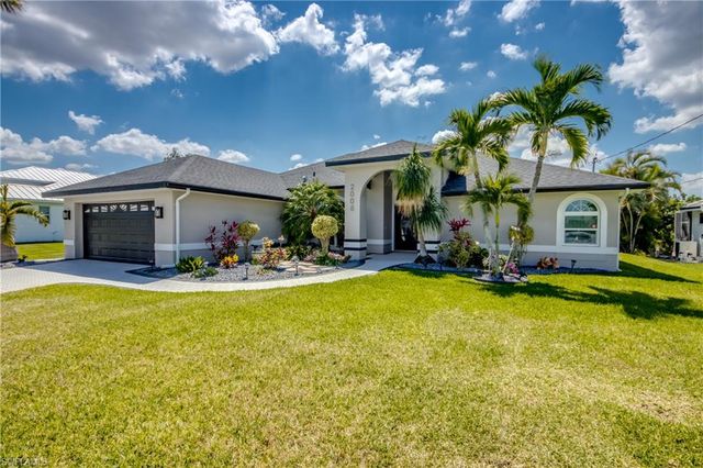 2008 SW 28th LN, Cape Coral, FL 33914