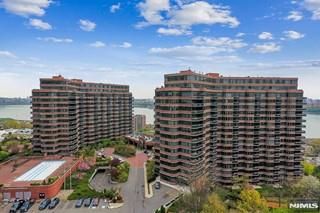 100 Carlyle 16 J/K N, Cliffside Park, NJ 07010