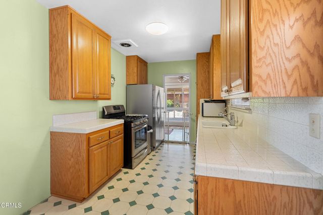 431 Eva Street, Ventura, CA 93003