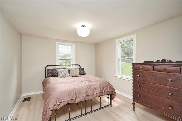 3305 Klages Boulevard, Tallmadge, OH 44278
