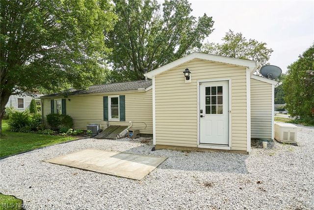 3305 Klages Boulevard, Tallmadge, OH 44278