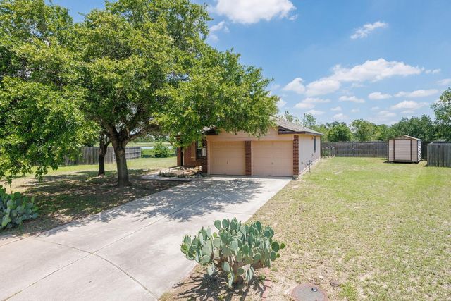 359 Spring Branch LOOP, Kyle, TX 78640