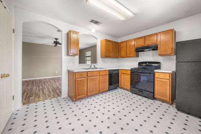 359 Spring Branch LOOP, Kyle, TX 78640