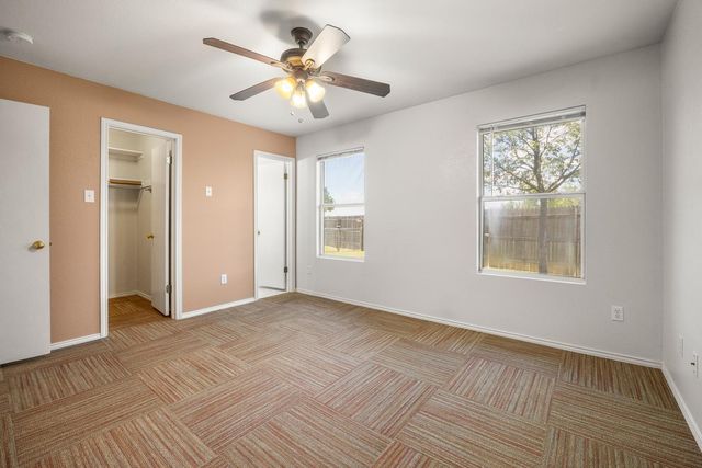 359 Spring Branch LOOP, Kyle, TX 78640