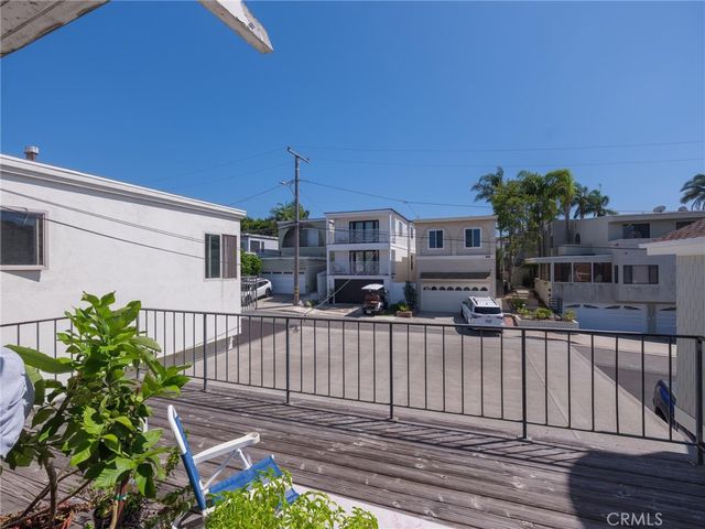 1205 11th Street, Hermosa Beach, CA 90254
