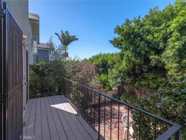 1205 11th Street, Hermosa Beach, CA 90254
