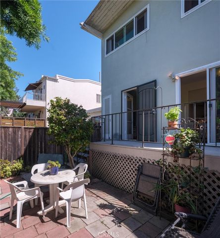 1205 11th Street, Hermosa Beach, CA 90254