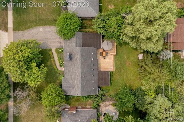 1591 E Maple Road, Birmingham, MI 48009