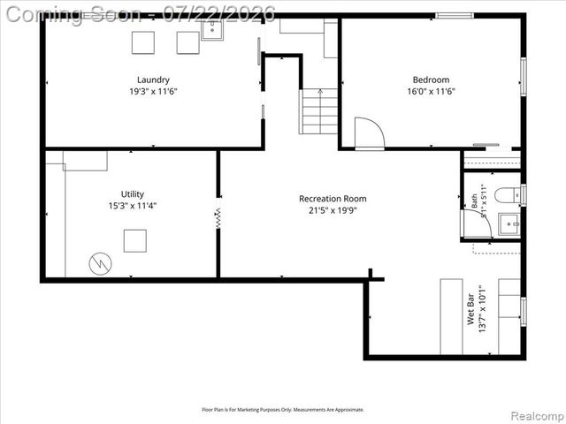 1591 E Maple Road, Birmingham, MI 48009