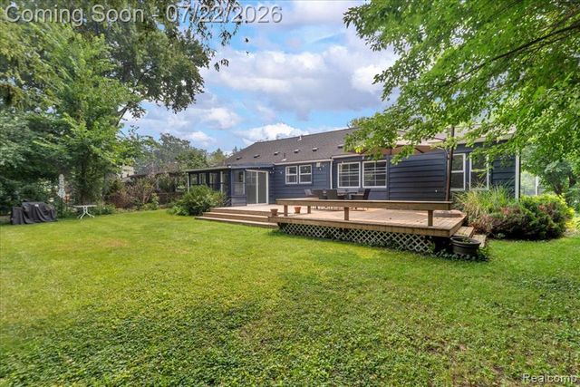 1591 E Maple Road, Birmingham, MI 48009