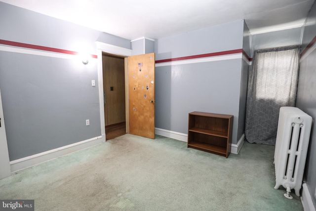320 W NEW YORK ST, Shenandoah, PA 17976