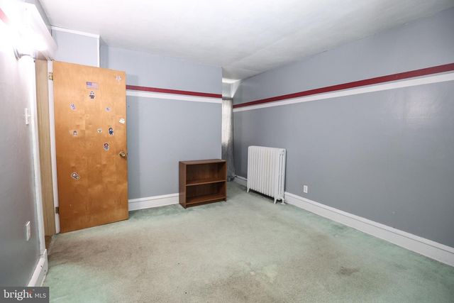320 W NEW YORK ST, Shenandoah, PA 17976