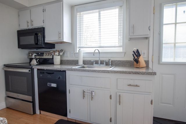 444 Miller Avenue, Rochester, MI 48307
