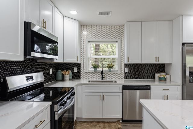 1641 27TH STREET N, Birmingham, AL 35234
