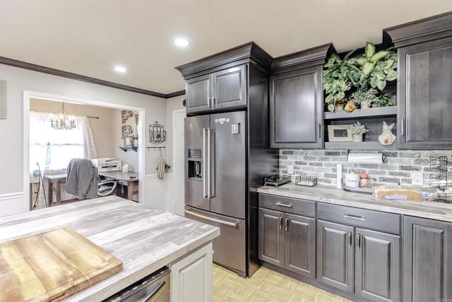 1717 N Fourche Avenue, Perryville, AR 72126