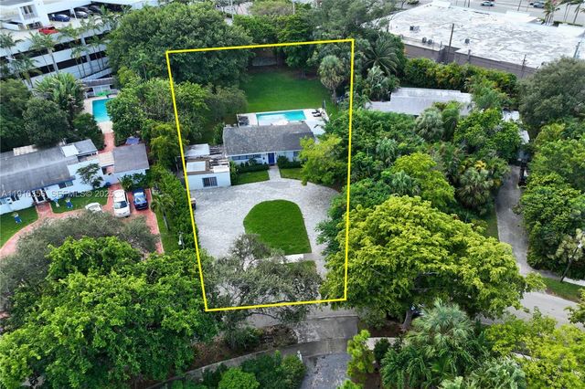 12500 Alamanda Drive, North Miami, FL 33181