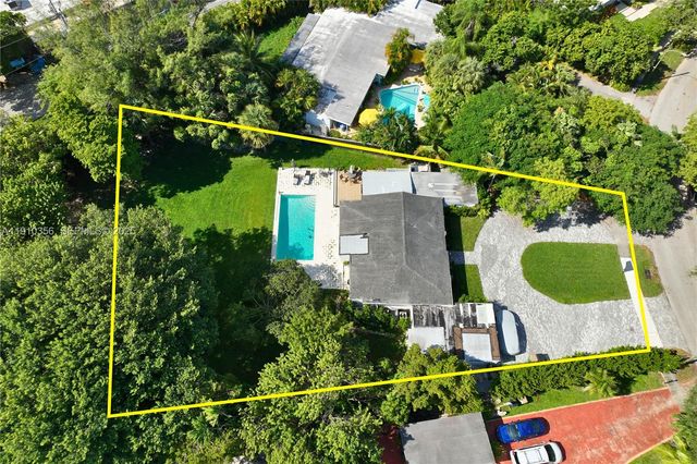 12500 Alamanda Drive, North Miami, FL 33181