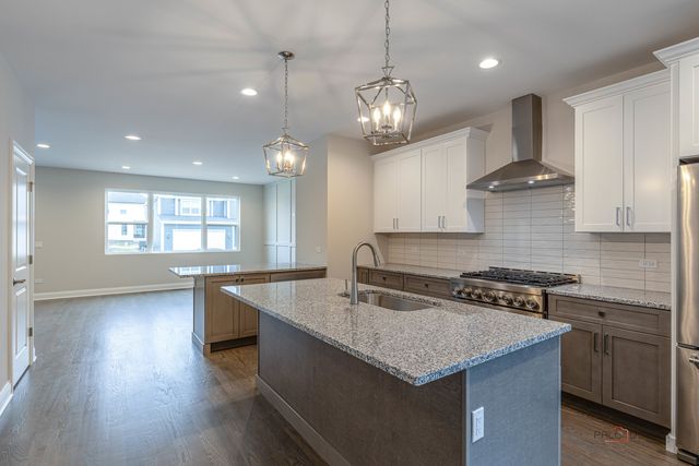 113 Roman Lane, Hawthorn Woods, IL 60047