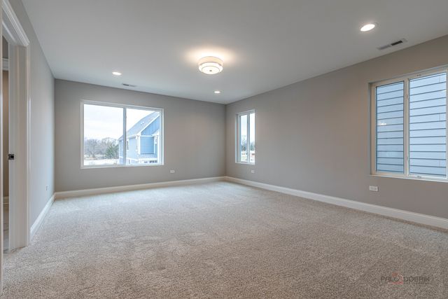 113 Roman Lane, Hawthorn Woods, IL 60047