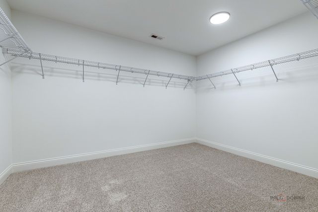 113 Roman Lane, Hawthorn Woods, IL 60047