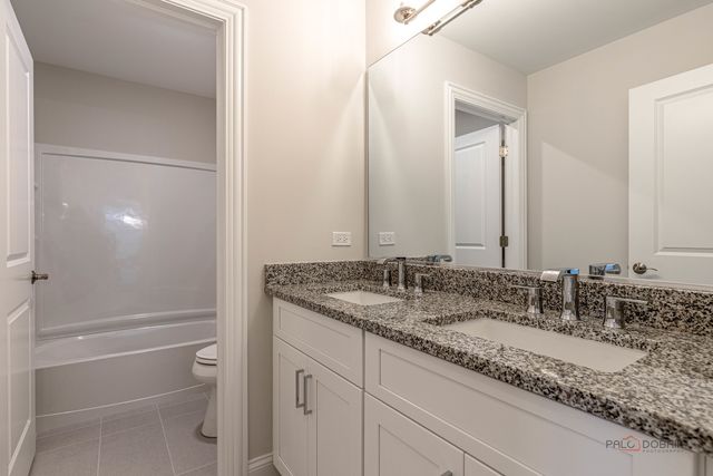 113 Roman Lane, Hawthorn Woods, IL 60047