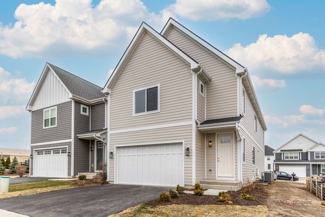 113 Roman Lane, Hawthorn Woods, IL 60047