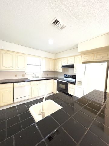 1519 Shonka Drive, Carrollton, TX 75007