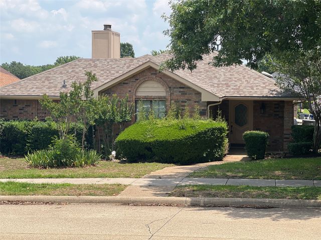 1519 Shonka Drive, Carrollton, TX 75007