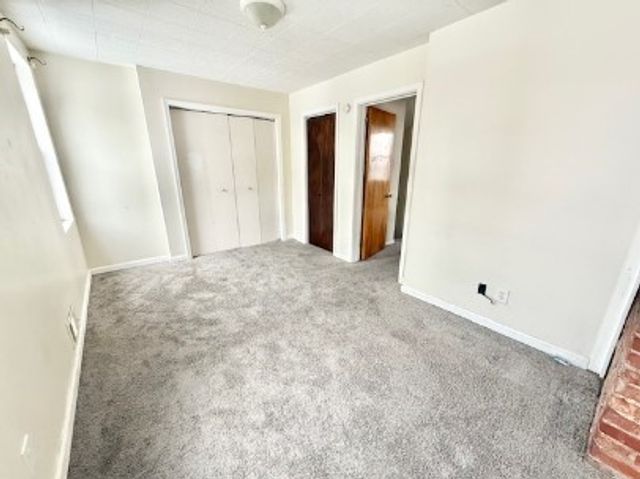 42 Ruth St, Mt Washington, PA 15211