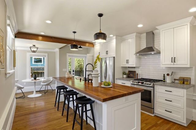 107 Grand Boulevard, San Mateo, CA 94401
