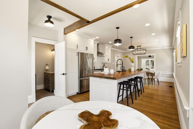 107 Grand Boulevard, San Mateo, CA 94401
