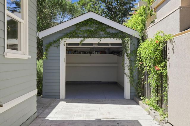 107 Grand Boulevard, San Mateo, CA 94401