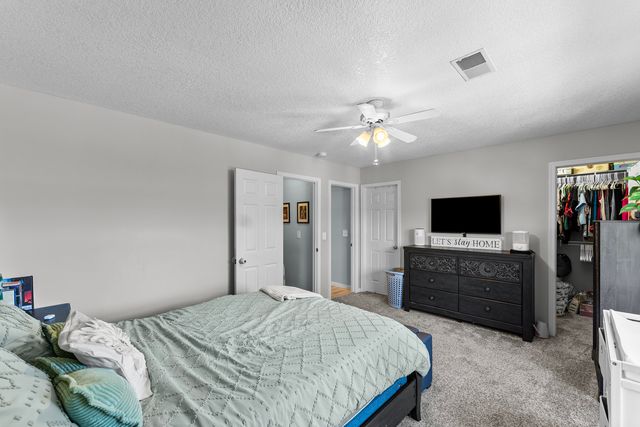 311 8th Avenue, Hampton, IL 61256