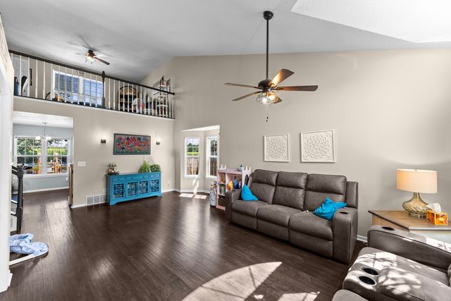 311 8th Avenue, Hampton, IL 61256