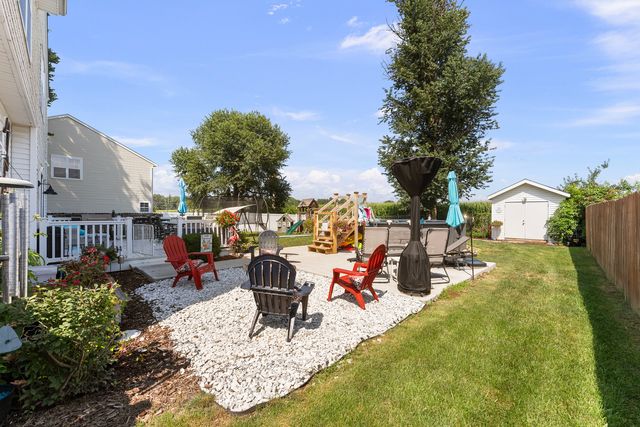 311 8th Avenue, Hampton, IL 61256