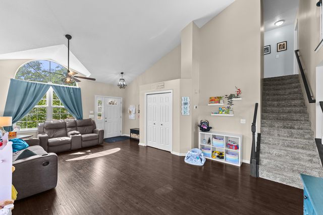 311 8th Avenue, Hampton, IL 61256
